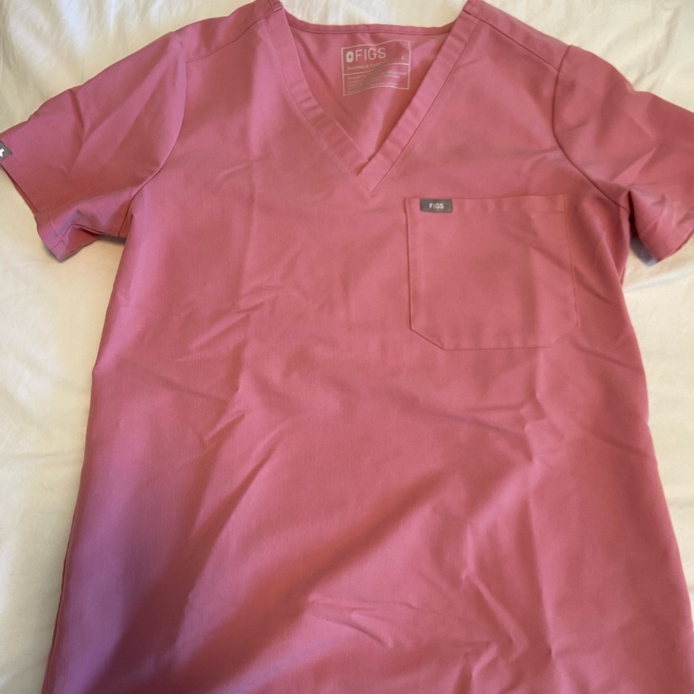 Women's Chalk Pink Figs Scrub Top